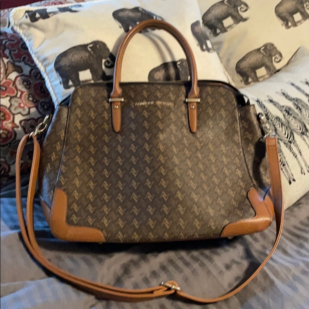Adrienne Vittadini bag